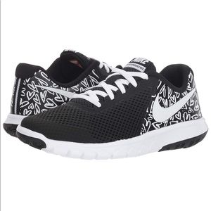 nike shoes with hearts